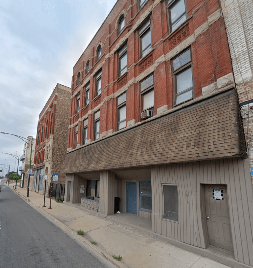Chicago Apartment: 3004-3006 S. Archer Ave