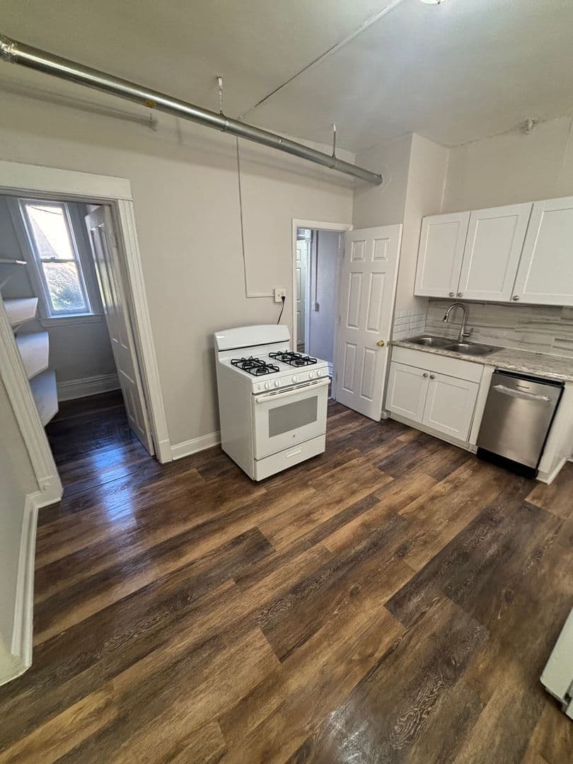 Chicago Apartment: 2143 S. Fairfield Ave