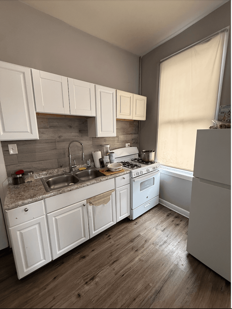 Chicago Apartment: 2143 S. Fairfield Ave