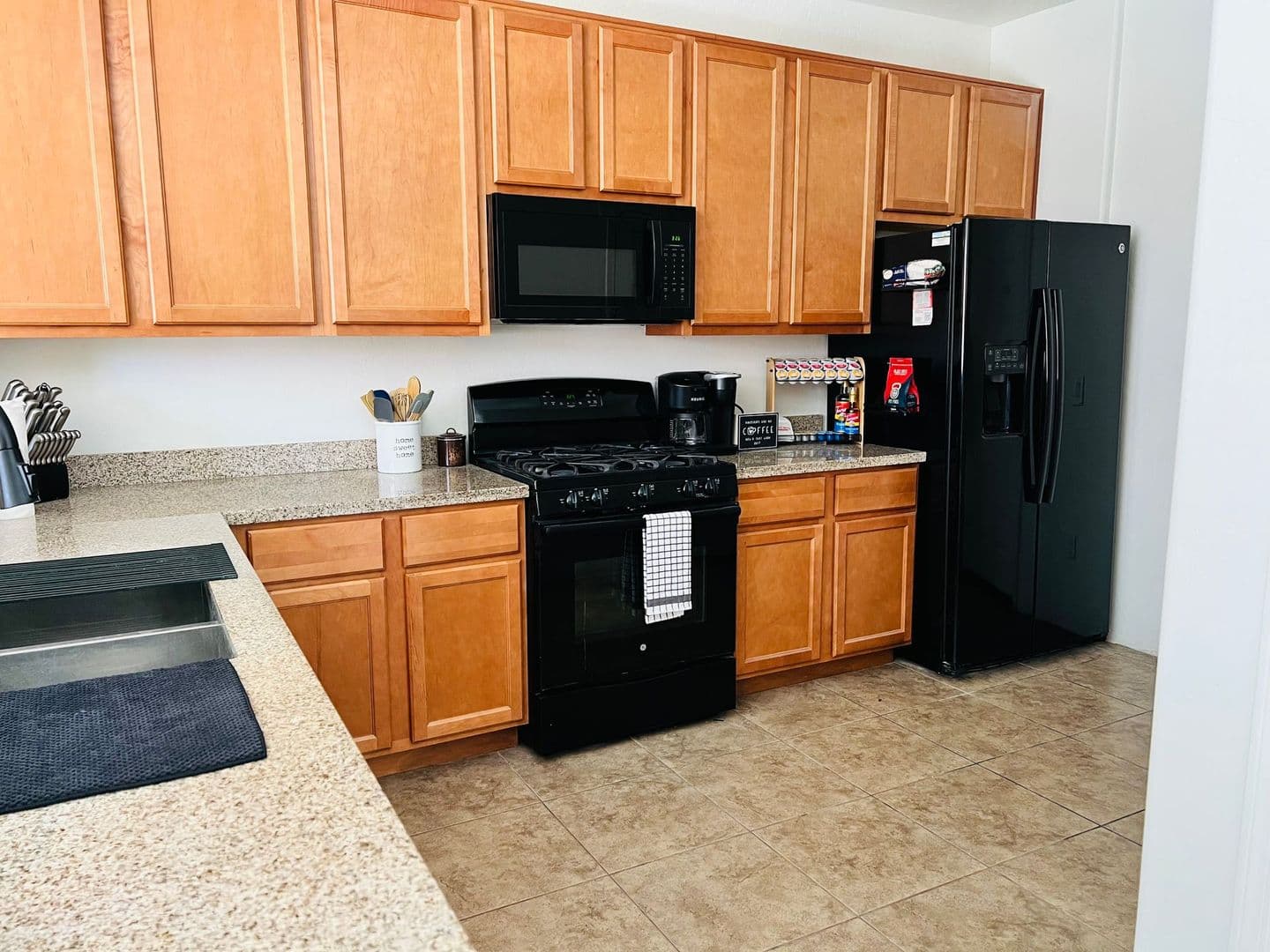 Sierra Vista House: 2090 Cascadia Dr