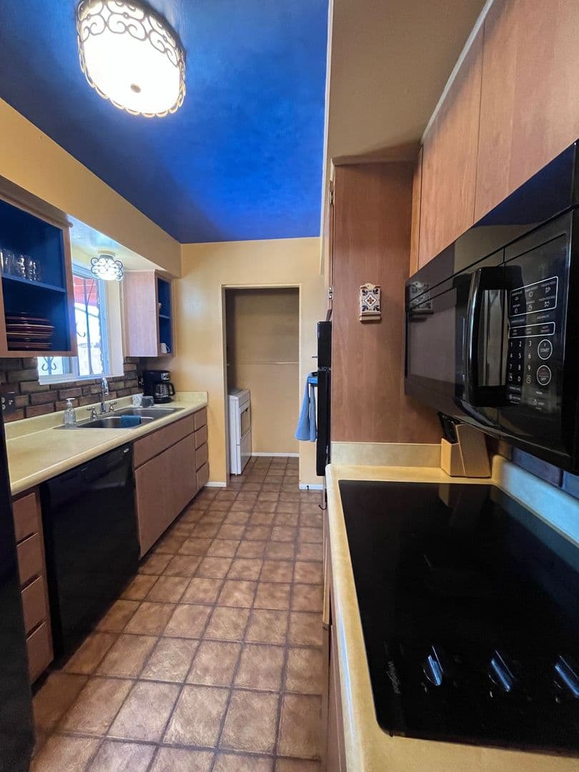 Sierra Vista House: 1964 Sonoita Drive