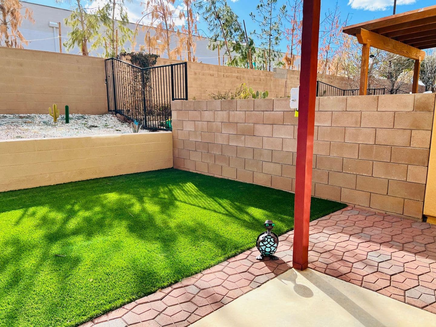 Sierra Vista House: 2090 Cascadia Dr