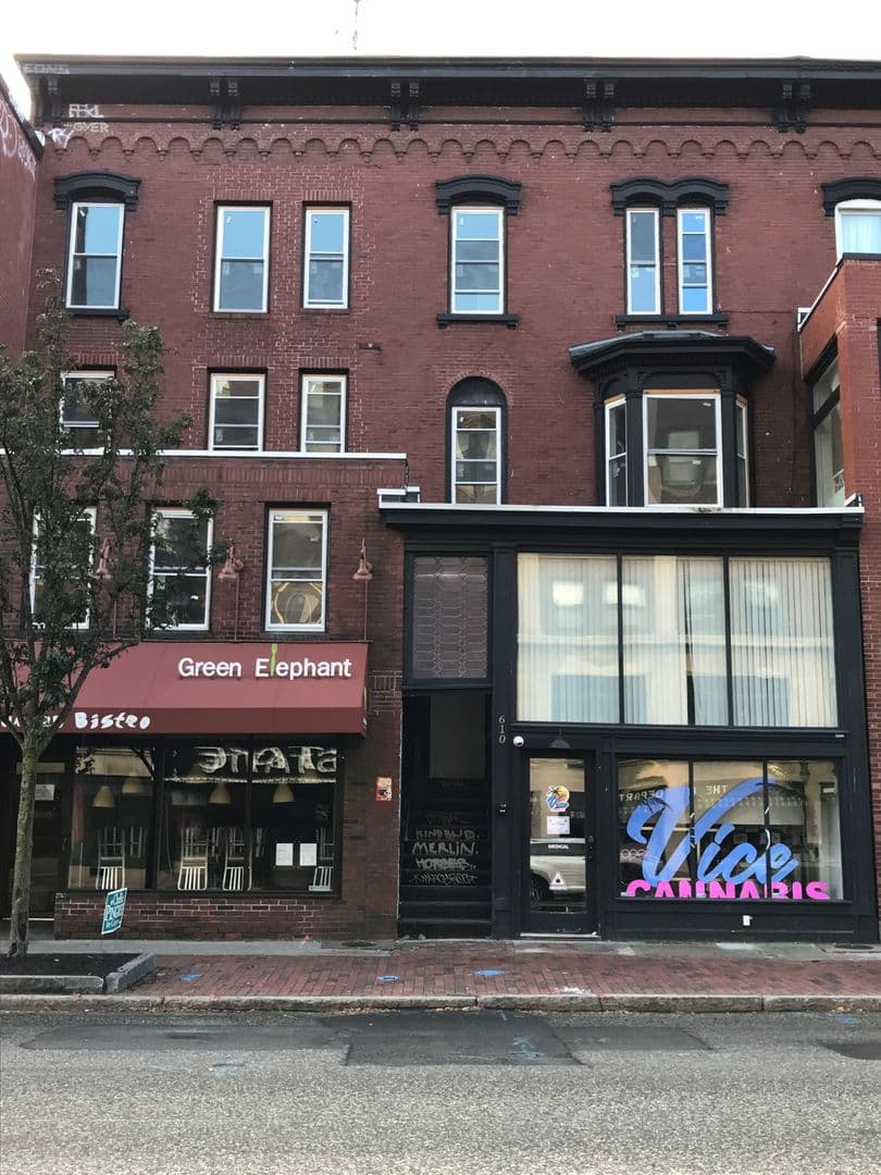 Portland, Apartment: 610 Congress St