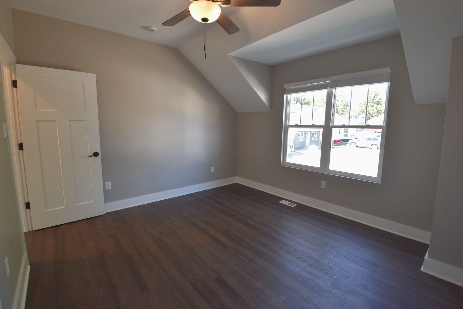 New Palestine Multiplex: 37-39 E Larrabee St