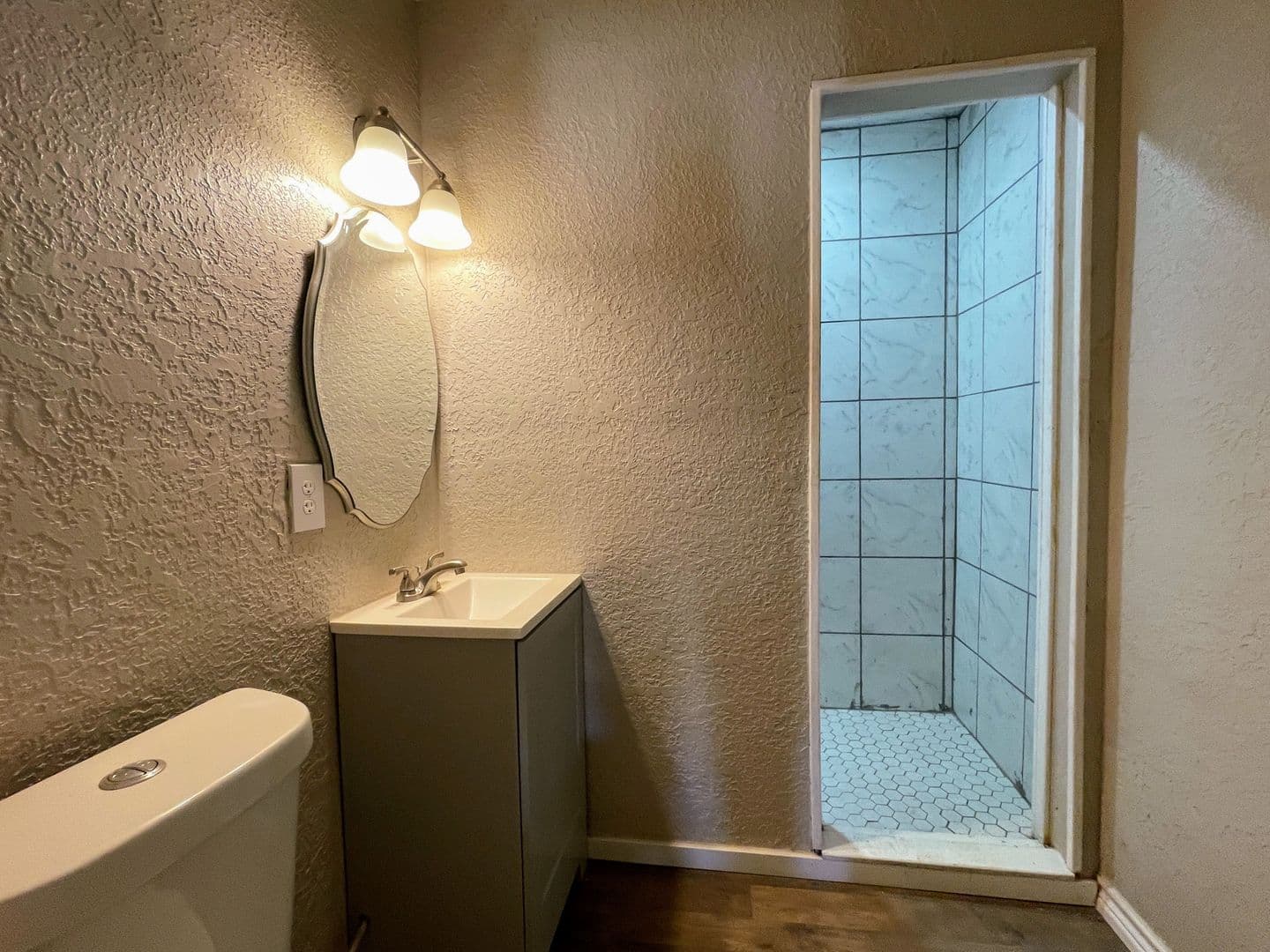 Big Spring House: 4207 Walnut Street - Unit B