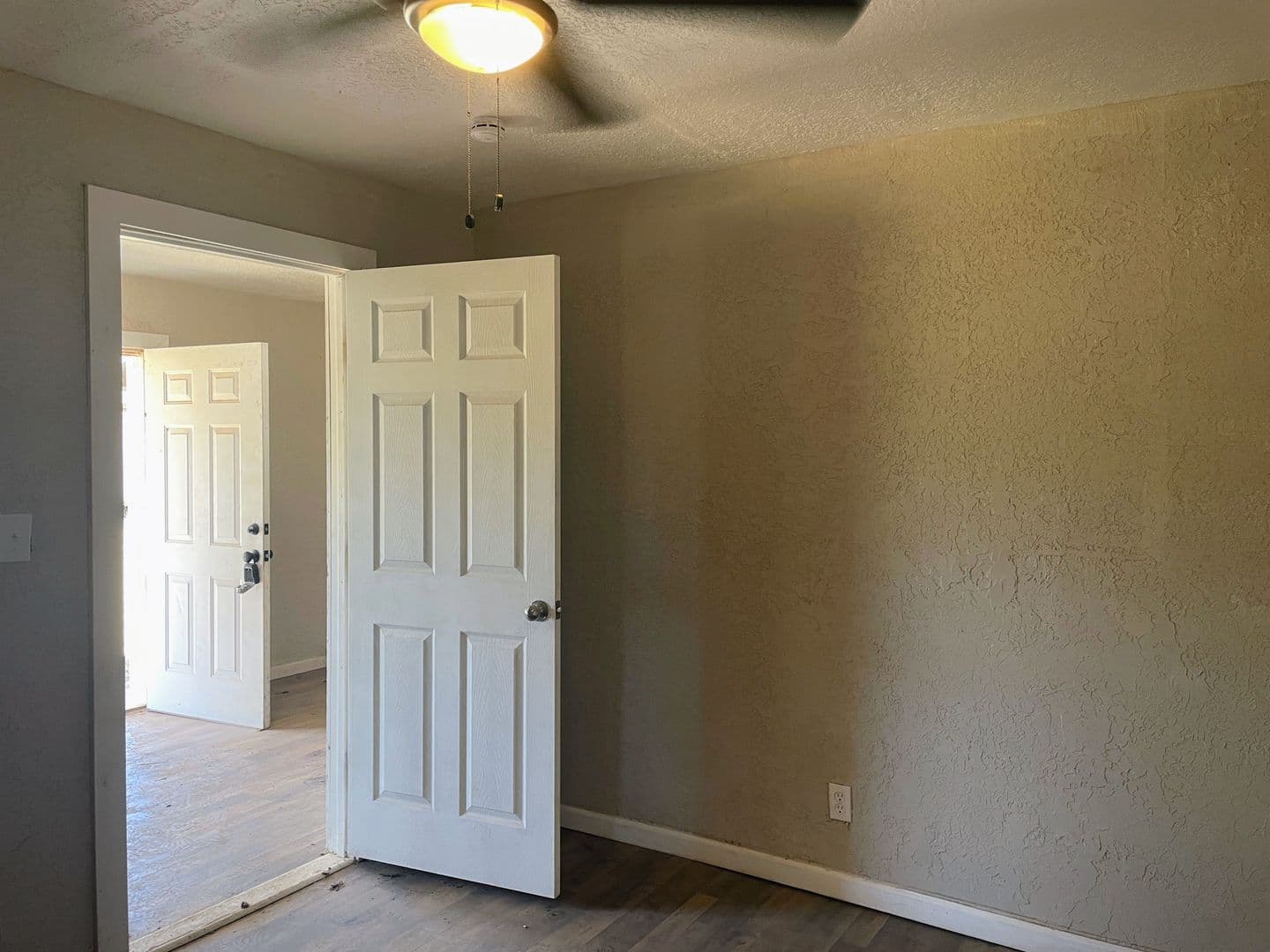 Big Spring House: 4207 Walnut Street - Unit B