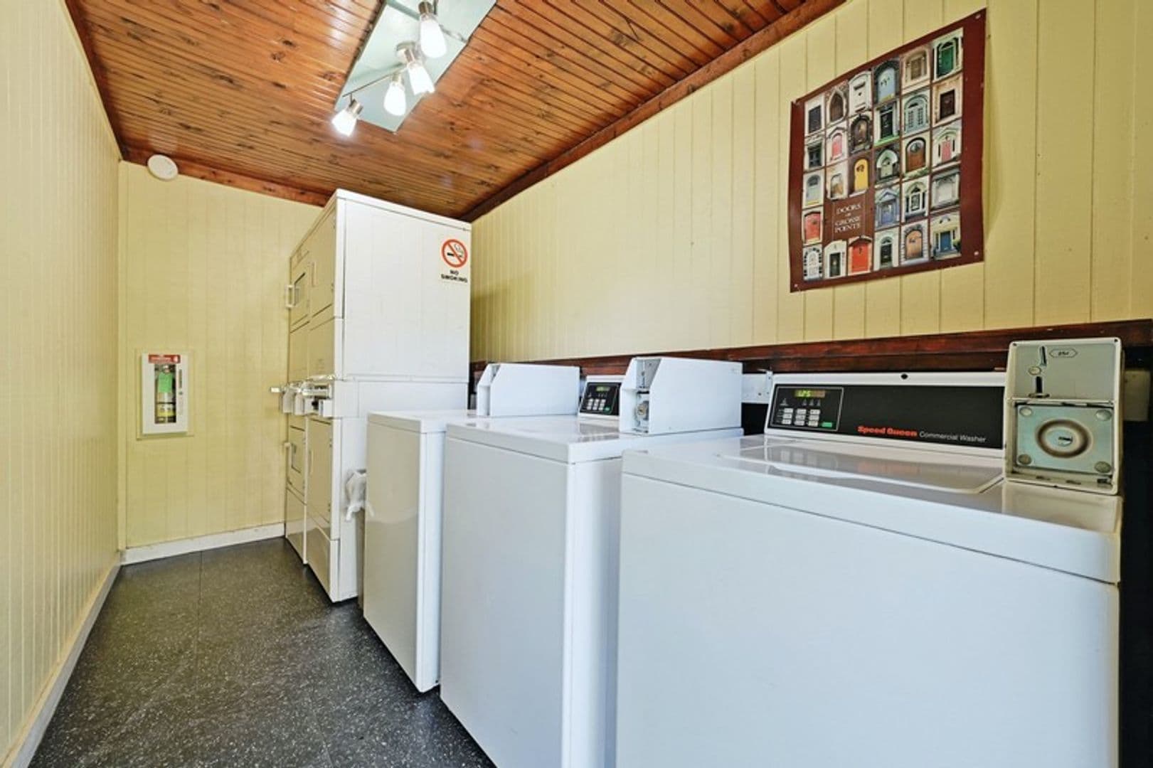 Austin Apartment: 711 Eberhart Lane