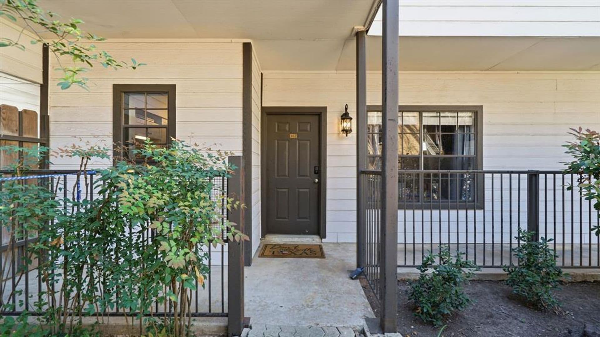 Austin Condo: 203 E 31st St., #102