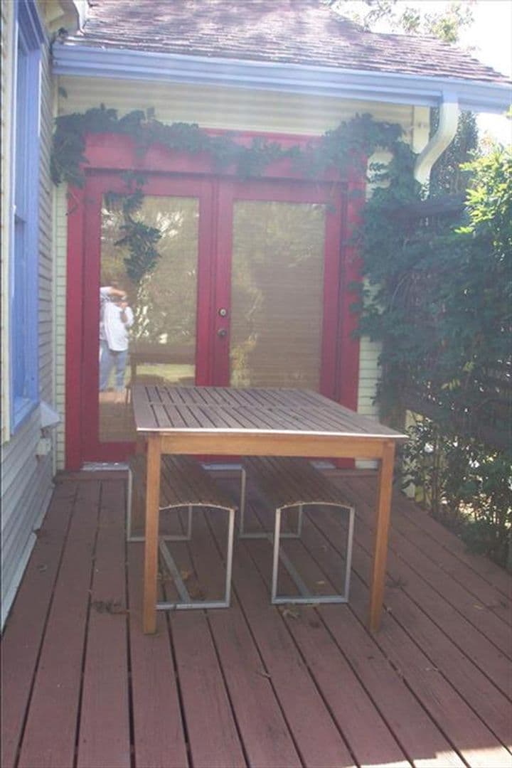 Austin House: 2718 E 22nd St.