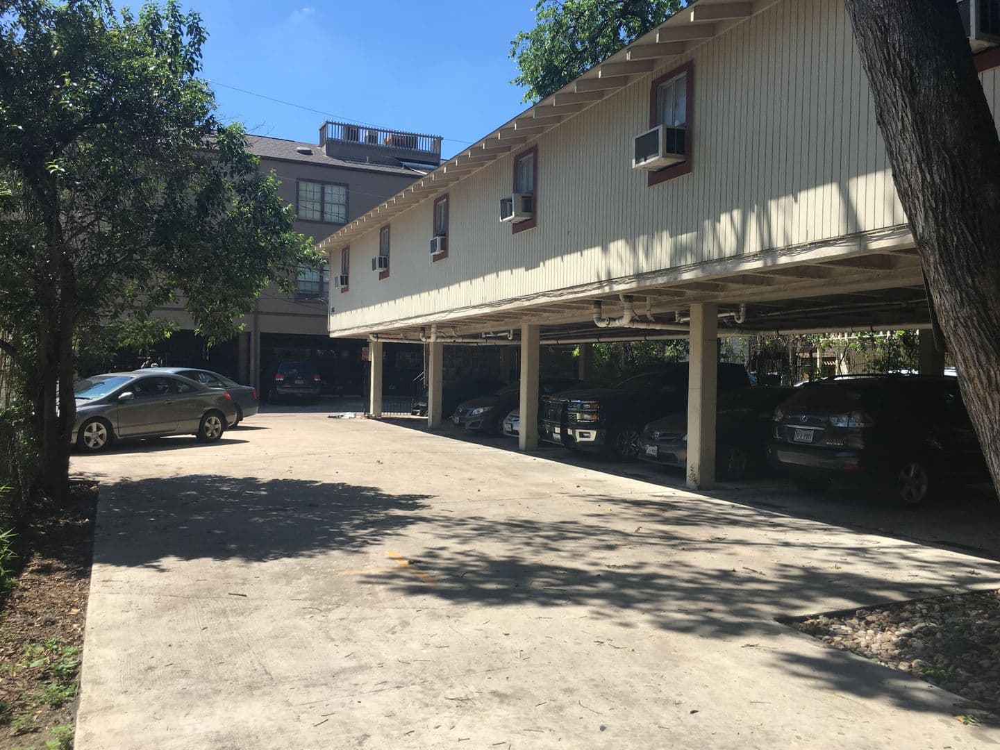 Austin Apartment: 2402 Rio Grande St.