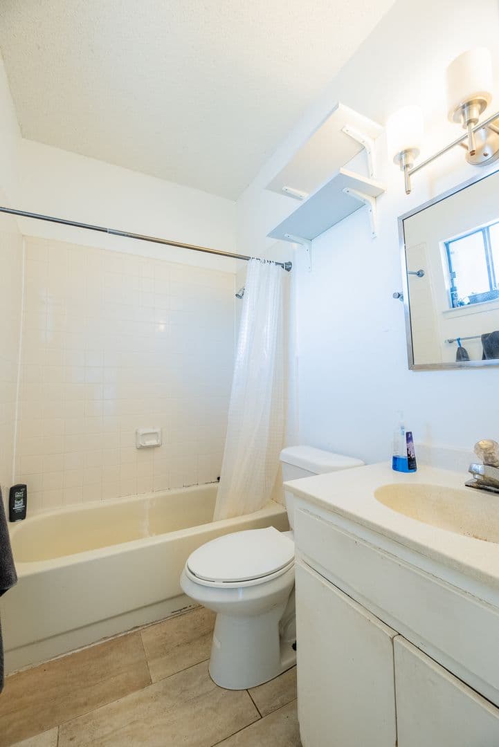 Austin Condo: 3316 Guadalupe St., #305