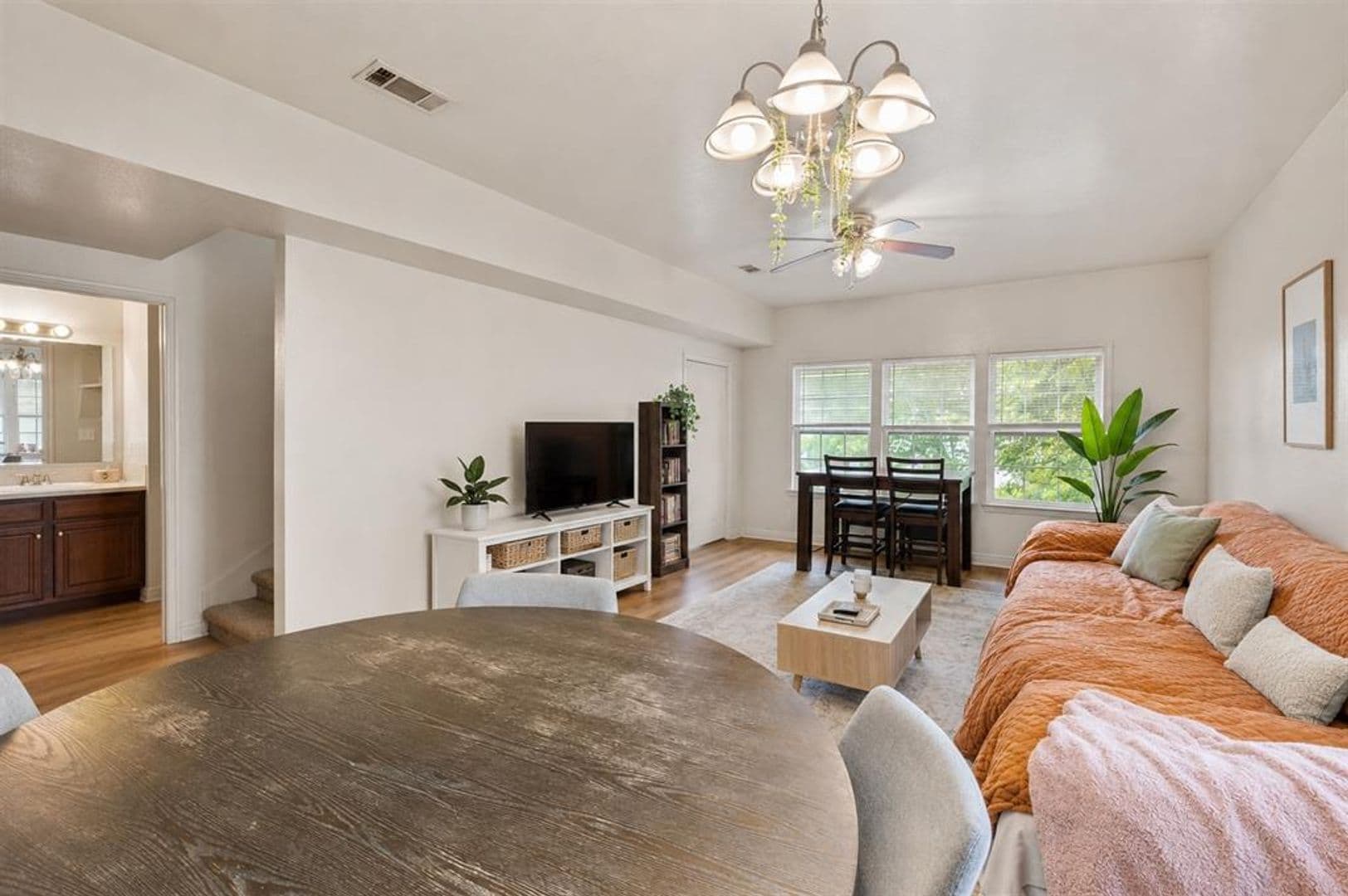 Austin Apartment: 2115 E 18th Street
