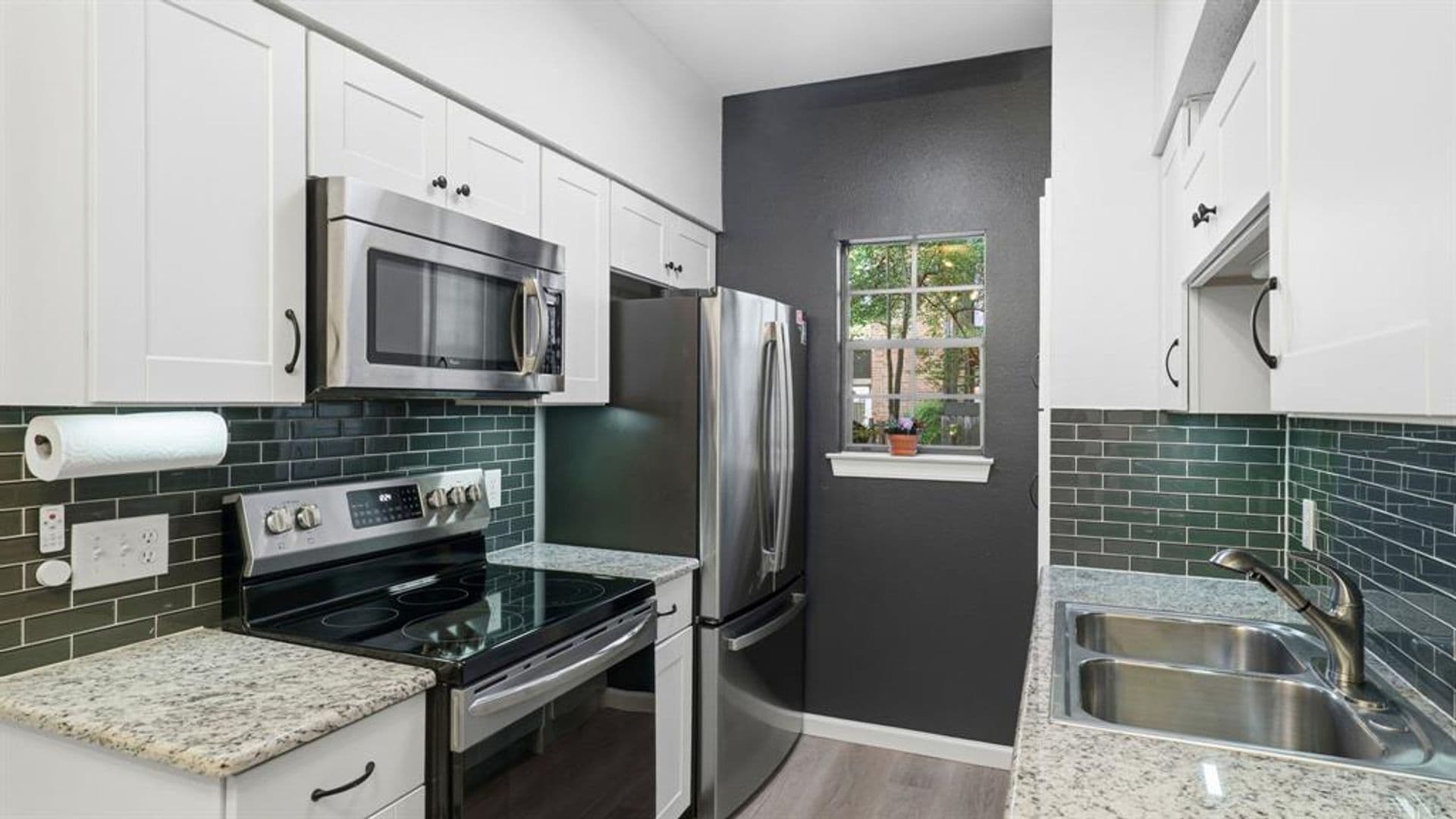 Austin Condo: 203 E 31st St., #102