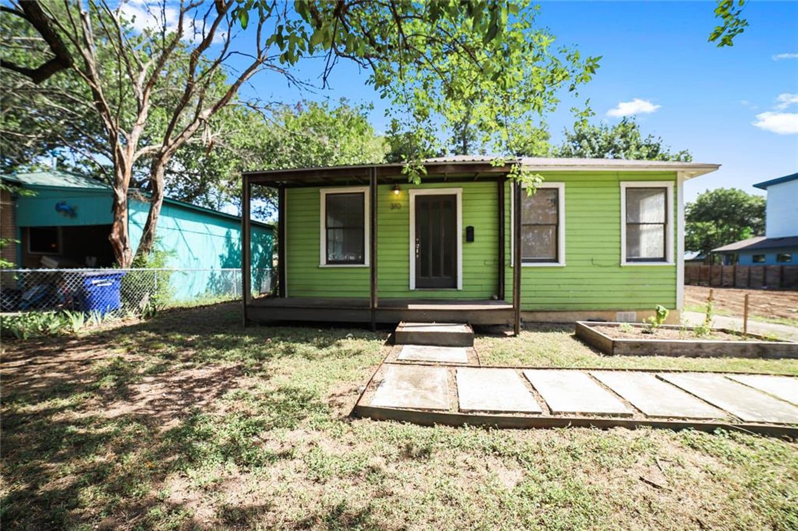 Austin House: 310 Franklin Blvd