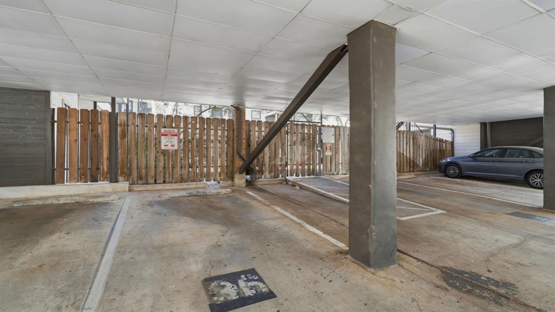 Austin Condo: 203 E 31st St., #102