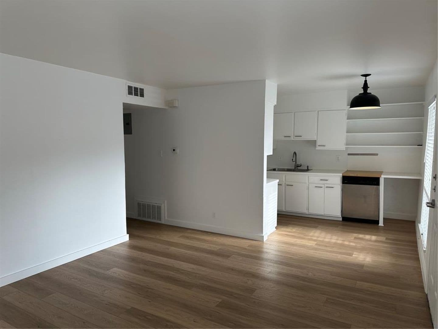 Austin Apartment: 100 Blue Ridge Trail