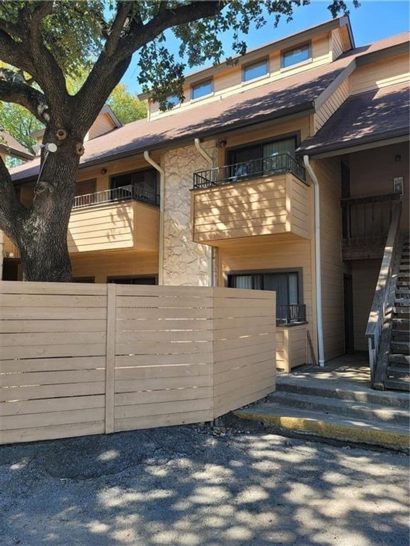 Austin House: 2714 Nueces St., #107