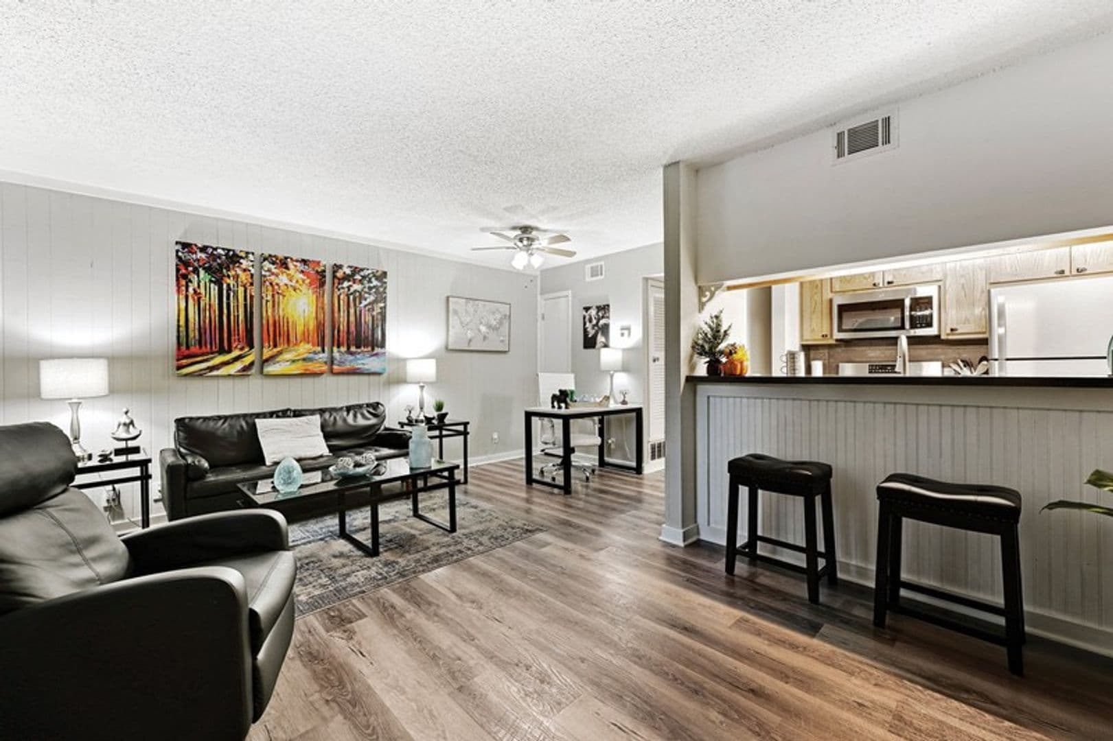 Austin Apartment: 711 Eberhart Lane
