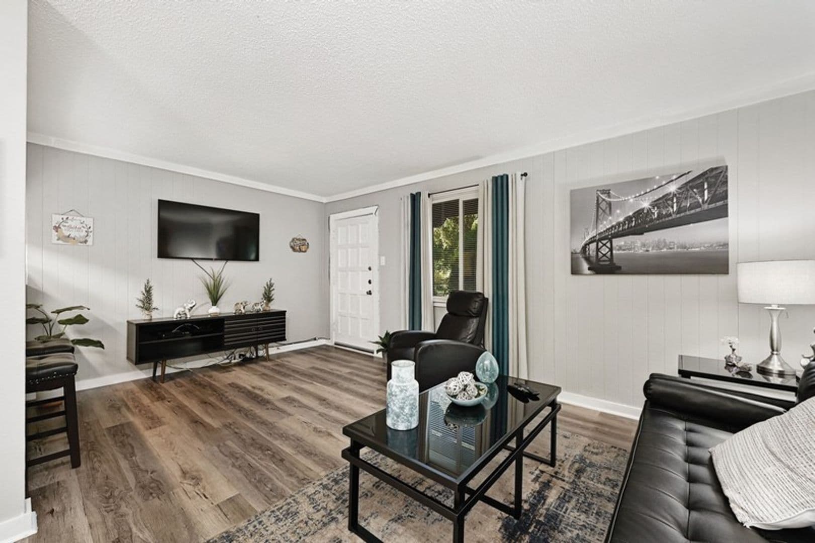 Austin Apartment: 711 Eberhart Lane