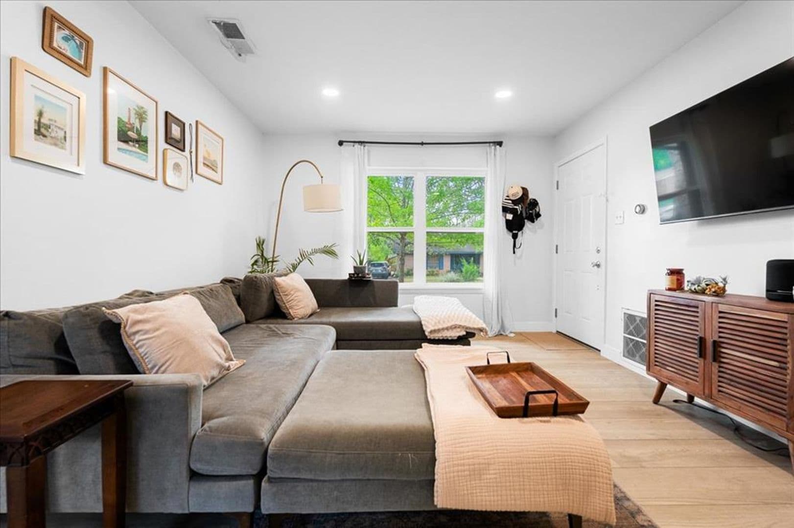 Austin Apartment: 1808 Forest Hill Dr.