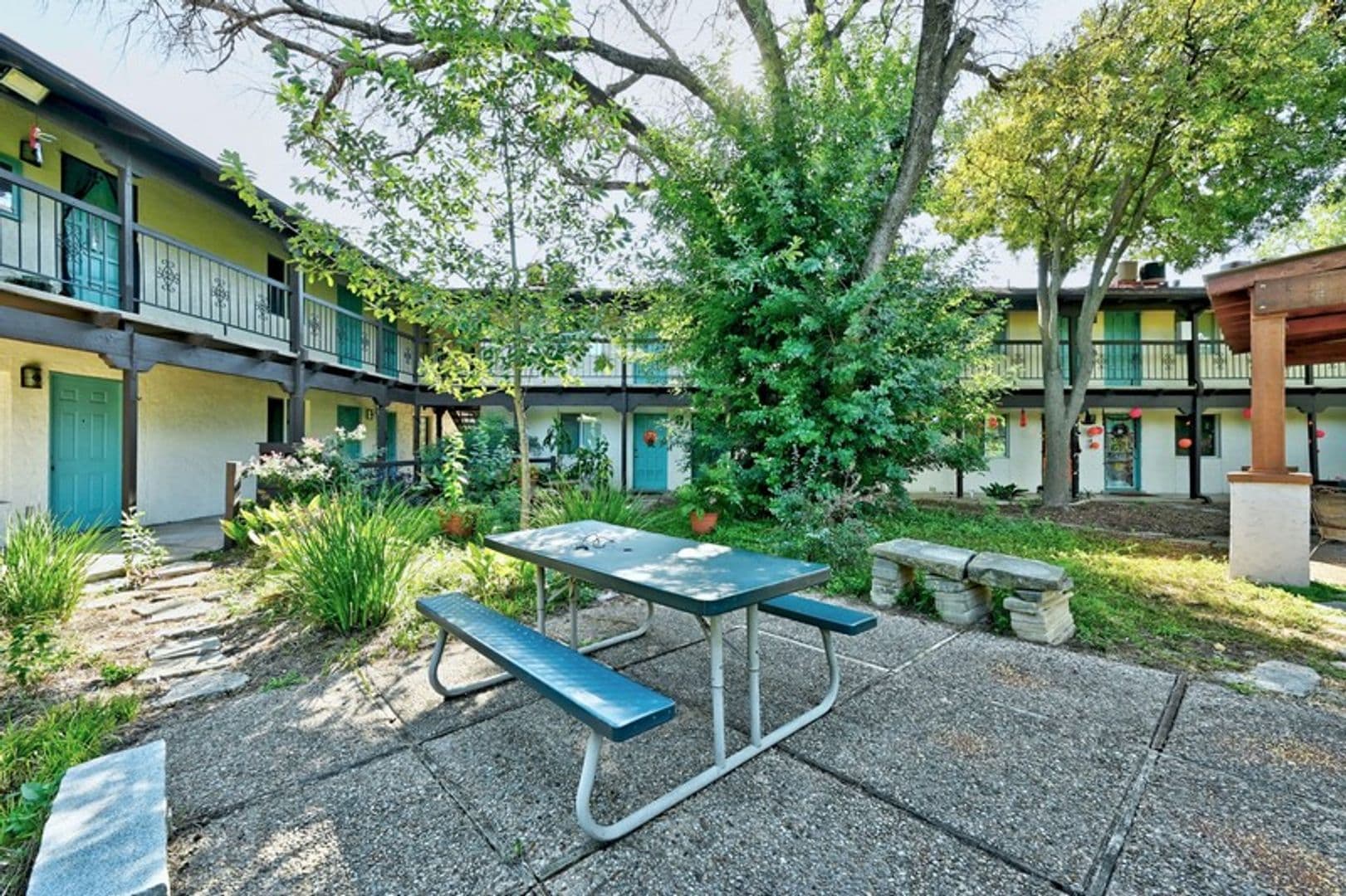 Austin Apartment: 711 Eberhart Lane
