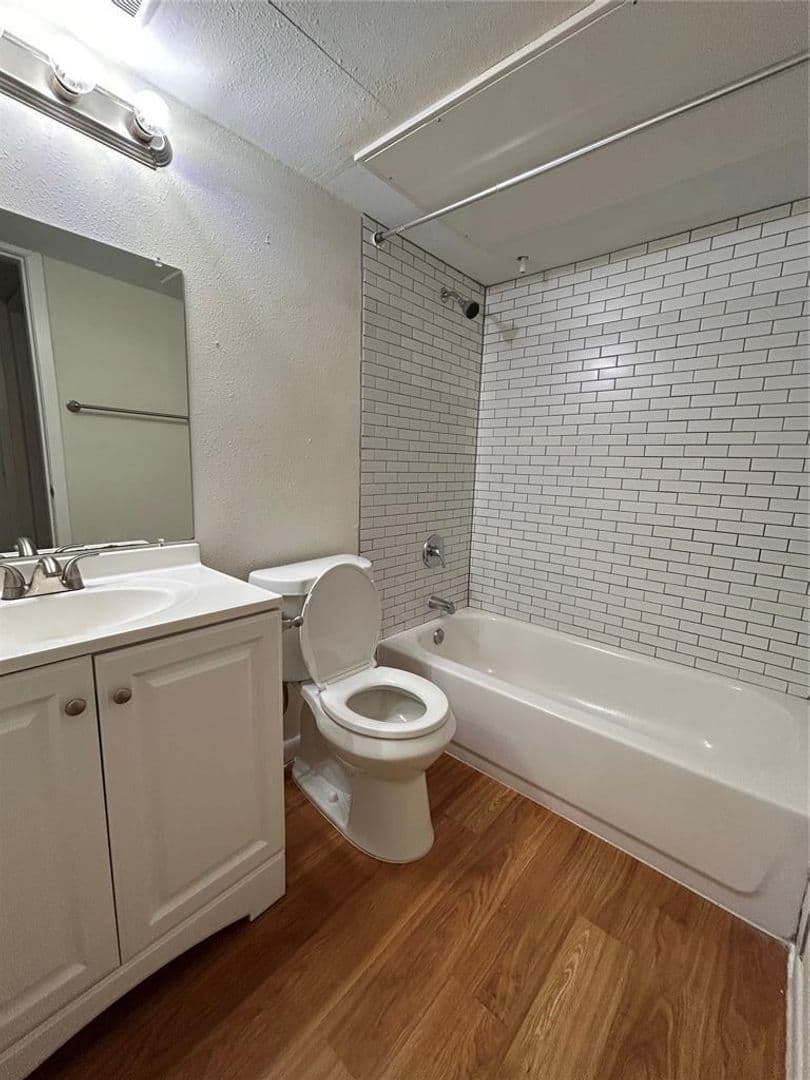 Austin Condo: 2207 Leon St., #109