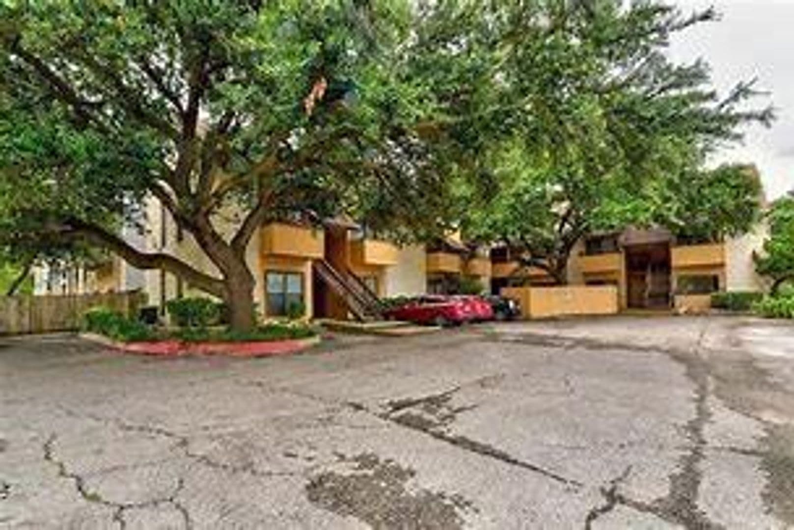 Austin House: 2714 Nueces St., #107