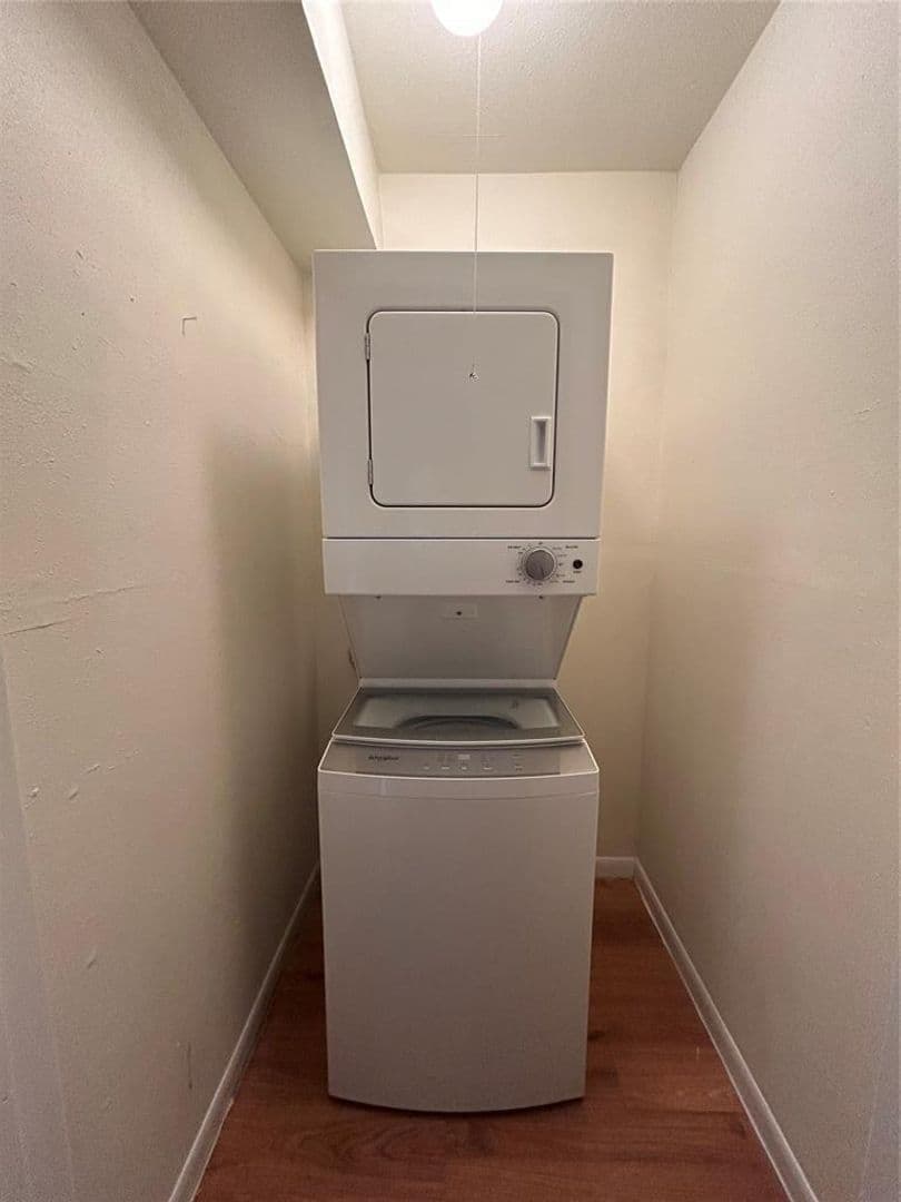 Austin Condo: 2207 Leon St., #109