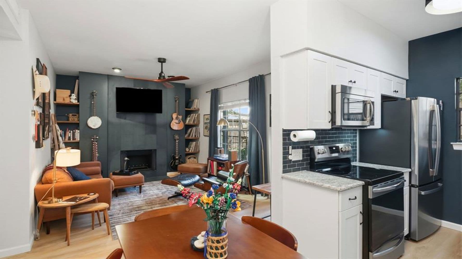 Austin Condo: 203 E 31st St., #102