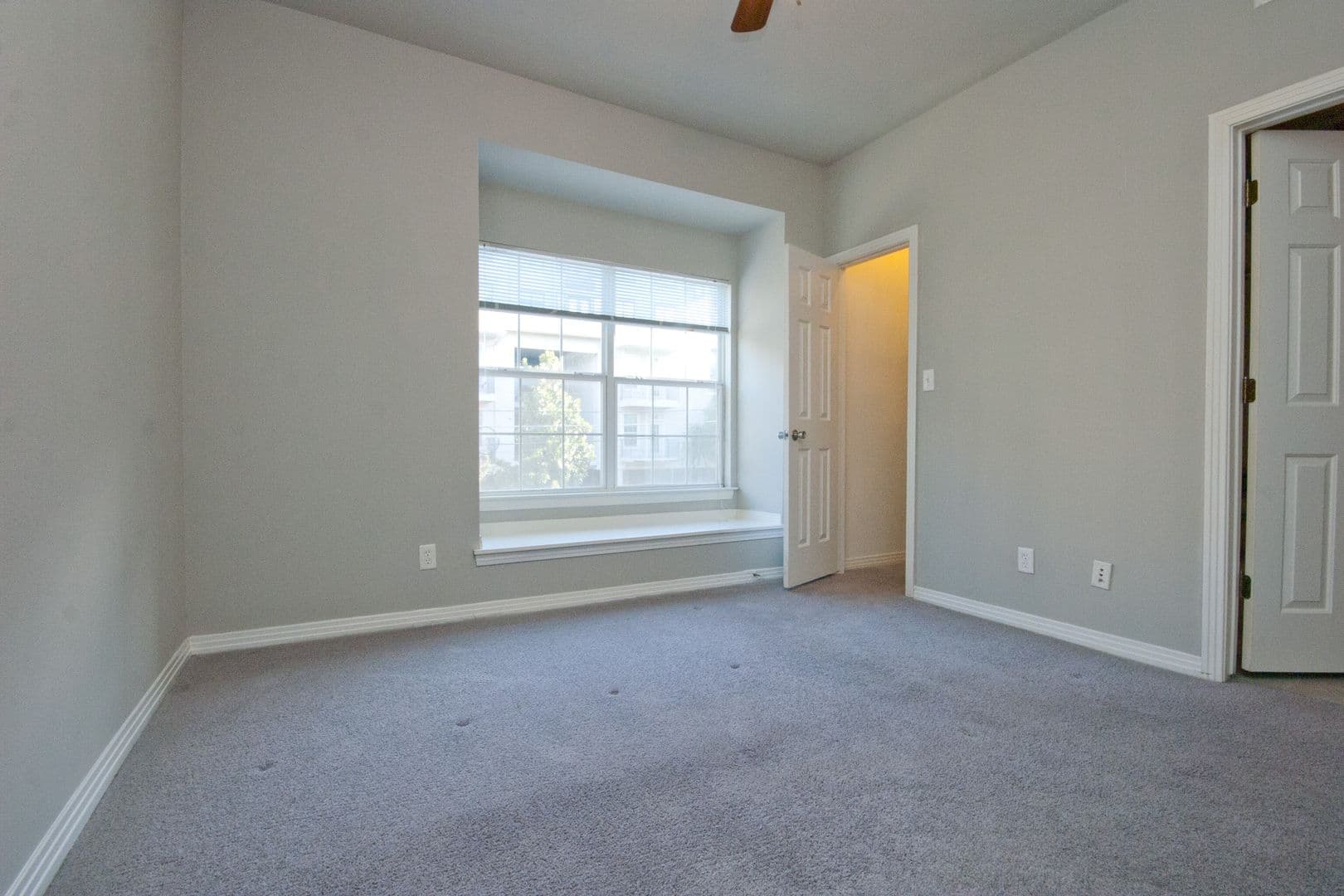 Austin Apartment: 2410 Leon Street