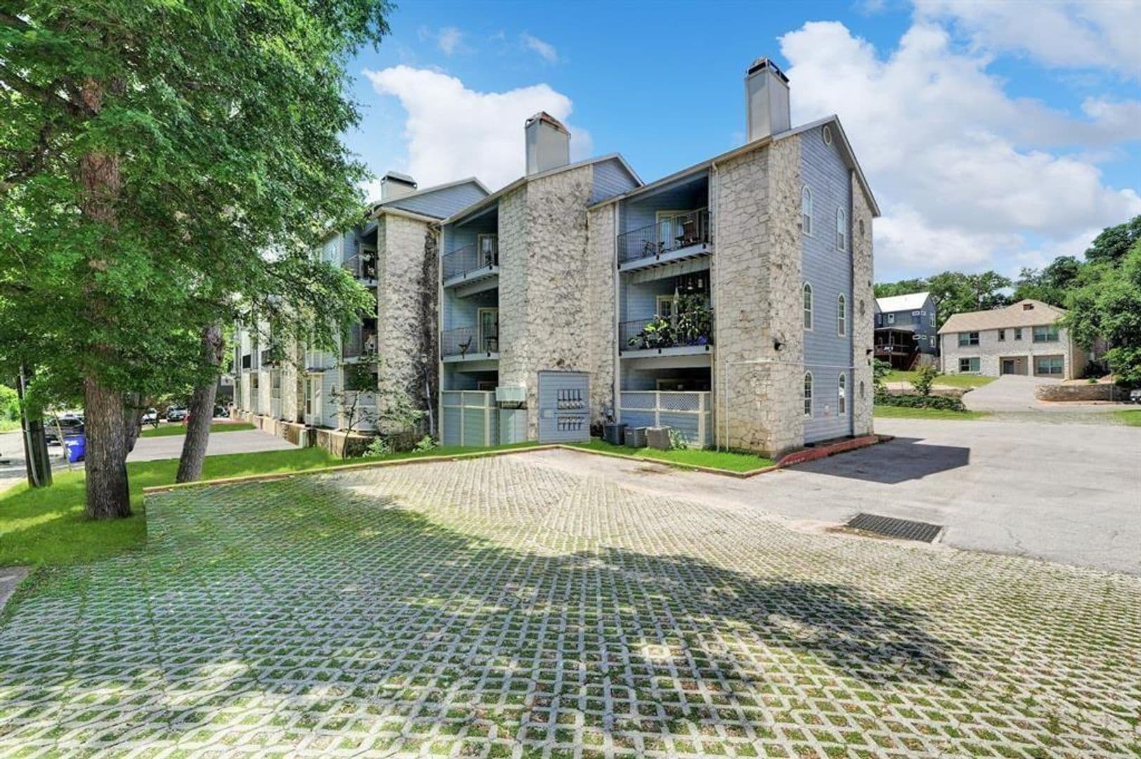 Austin Condo: 3111 Tom Green St., #108