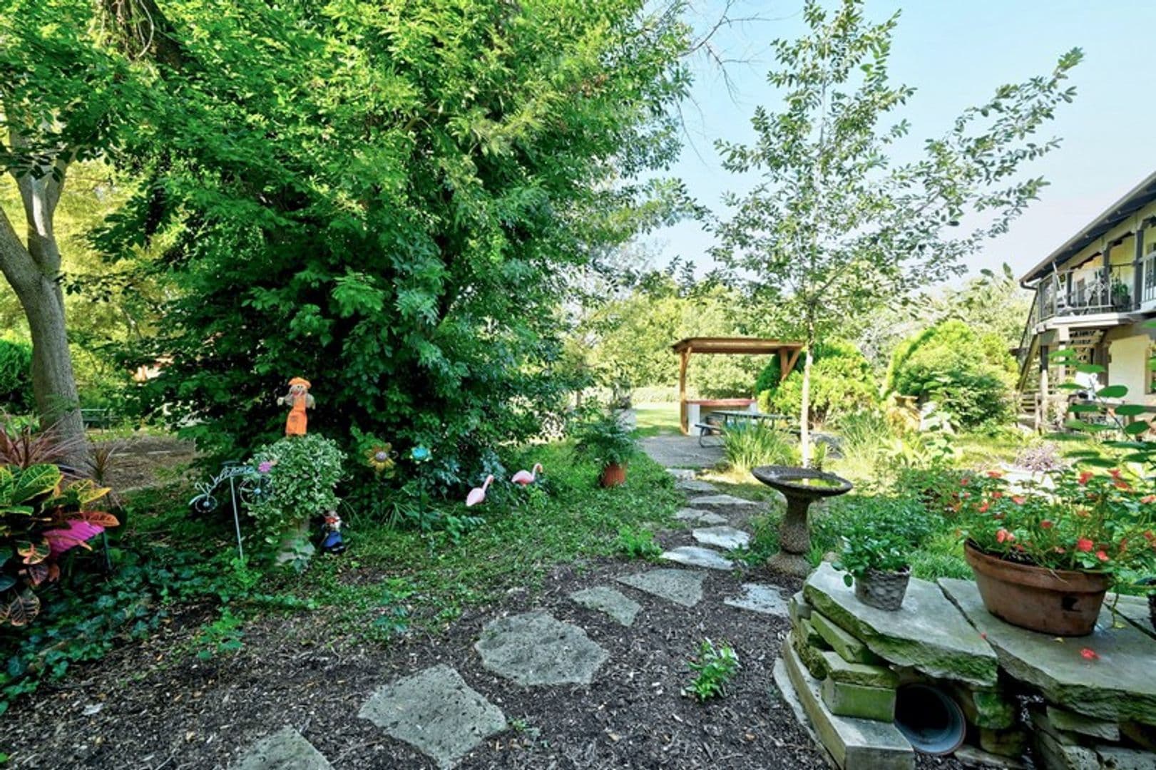 Austin Apartment: 711 Eberhart Lane