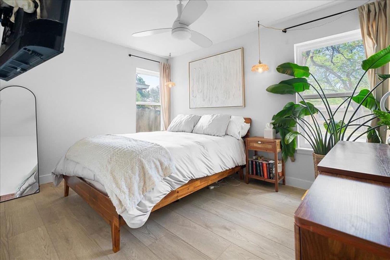 Austin Apartment: 1808 Forest Hill Dr.