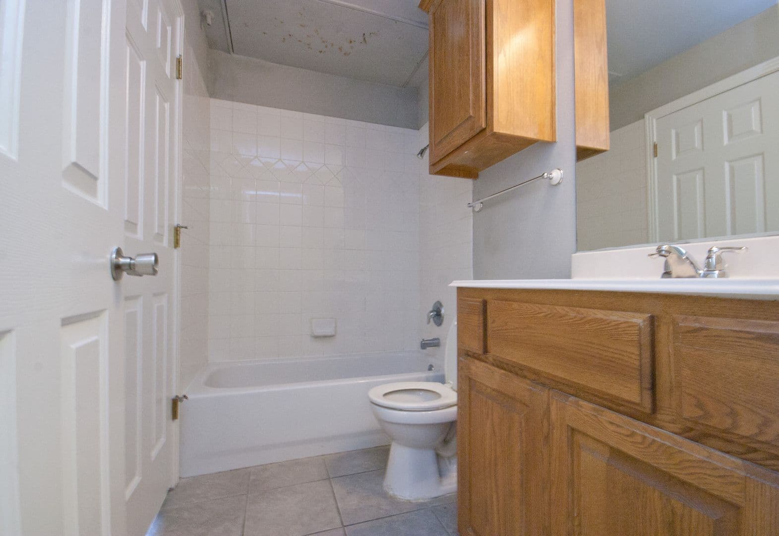 Austin Apartment: 2410 Leon Street