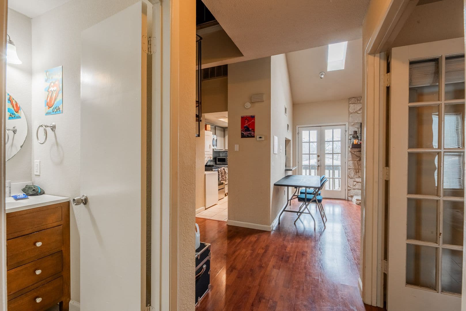 Austin Apartment: 3506 Speedway #305