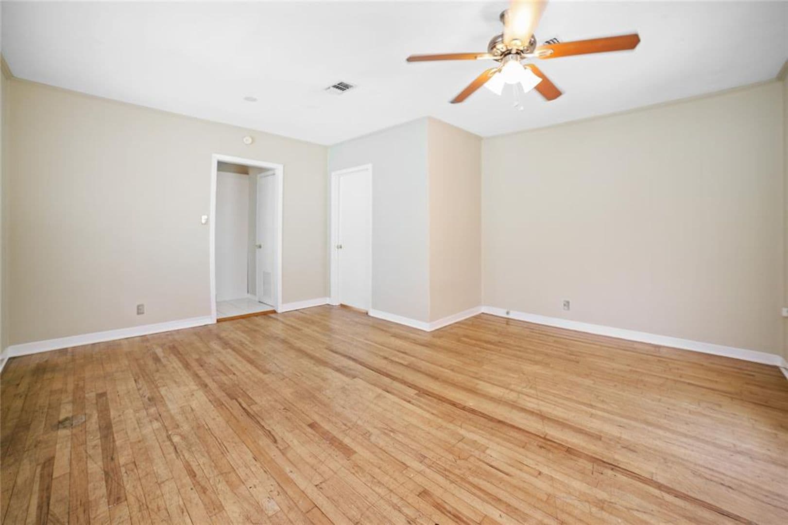 Austin House: 310 Franklin Blvd