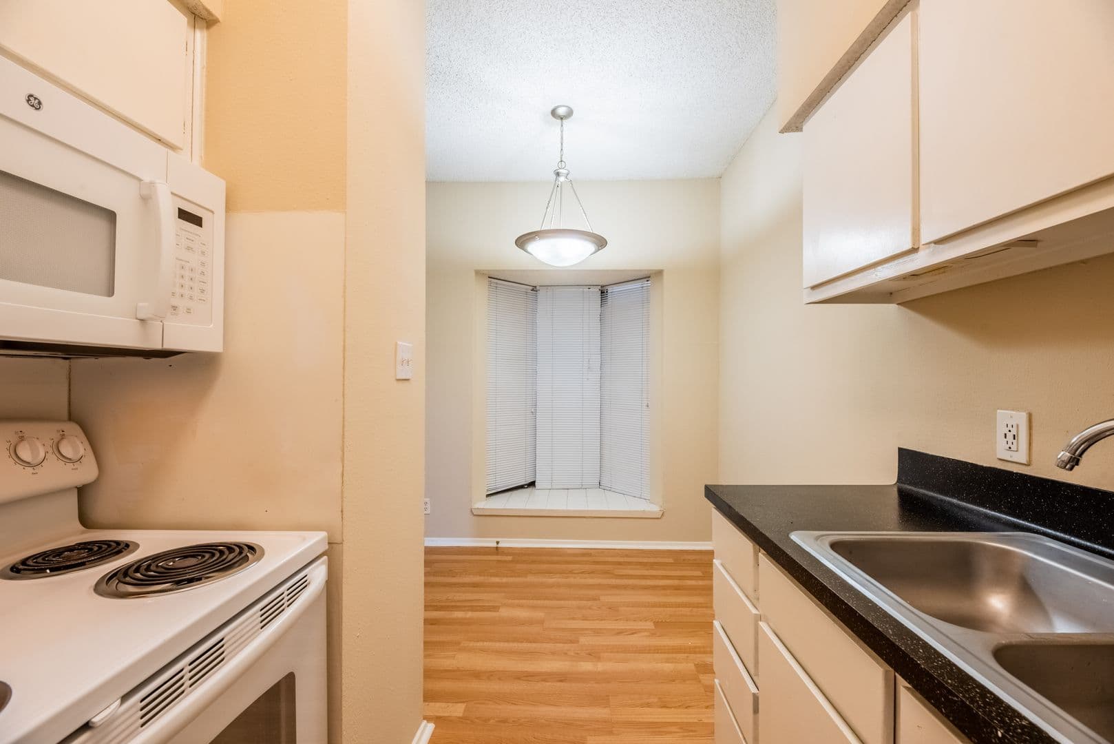 Austin Apartment: 2818 Nueces St