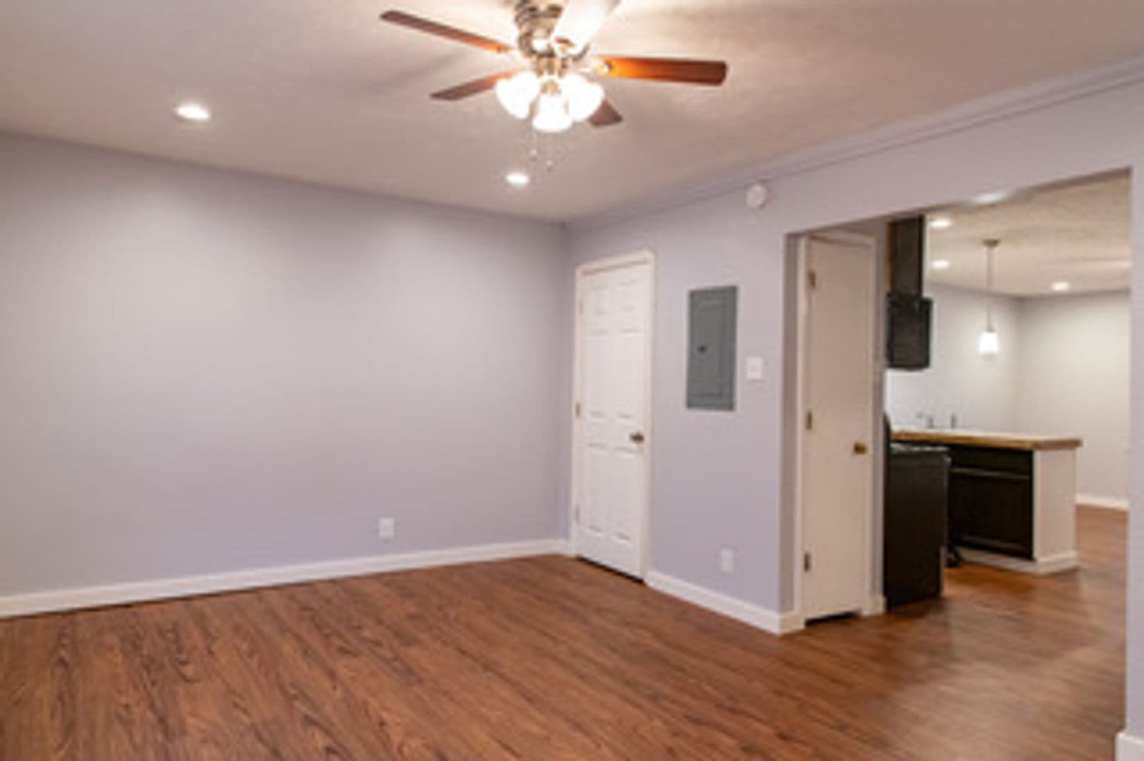 Lexington Apartment: 1081 Cross Keys Rd