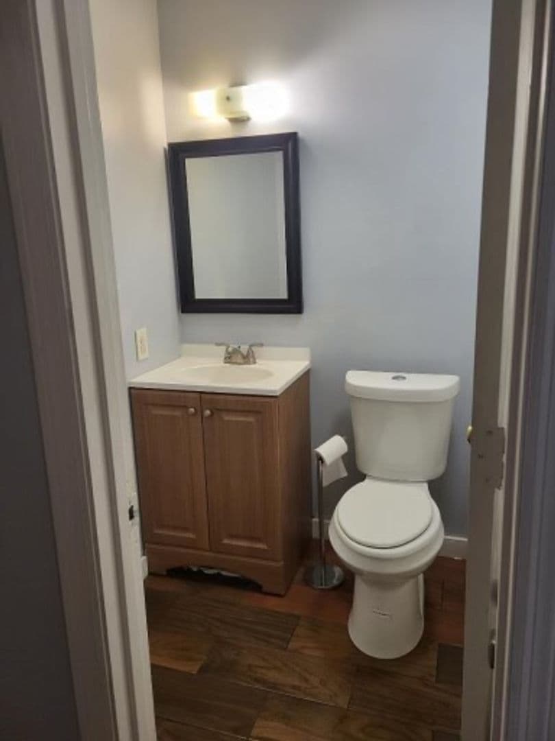Lexington Apartment: 1081 Cross Keys Rd