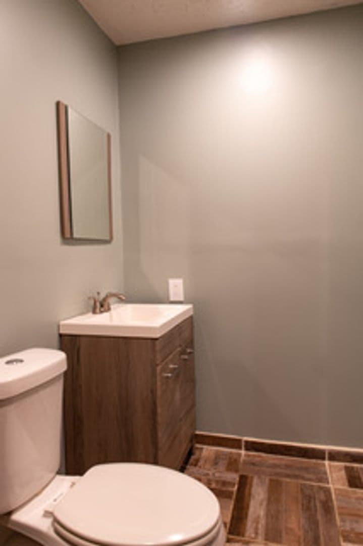 Lexington Apartment: 1081 Cross Keys Rd