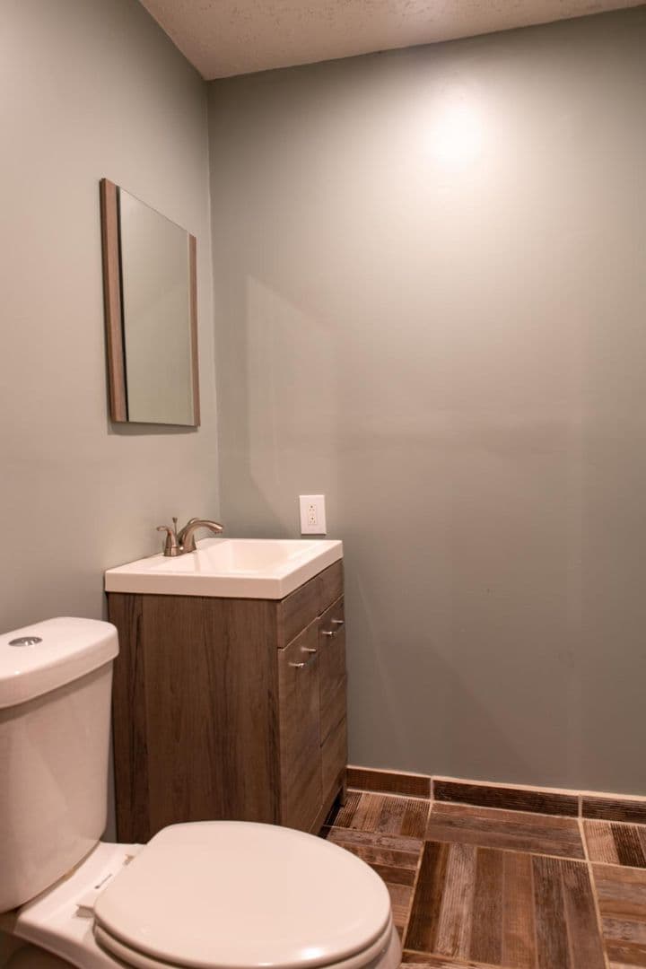 Lexington Apartment: 1081 Cross Keys Rd