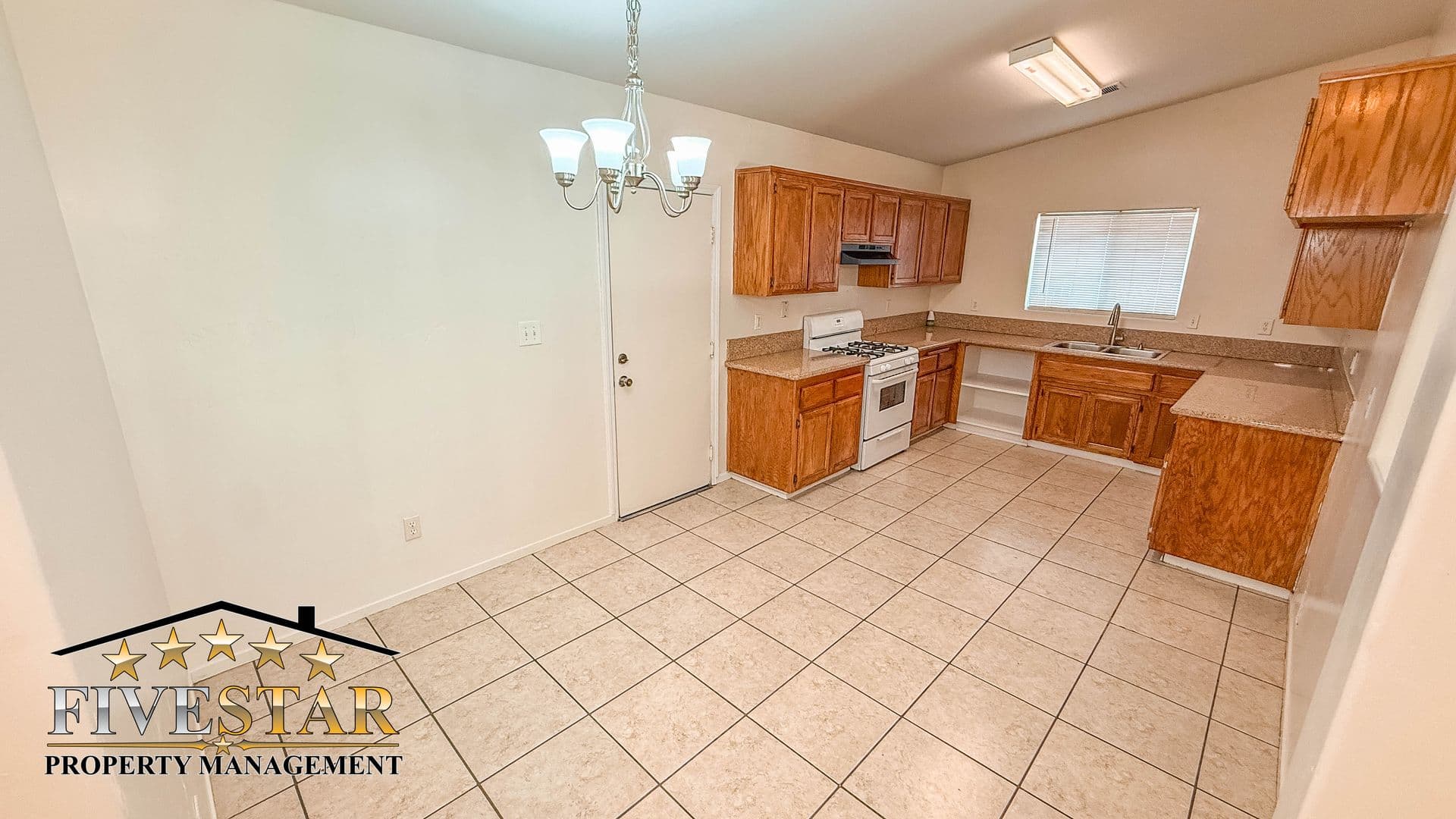 BAKERSFIELD House: 7408 CROSS GLADE STREET