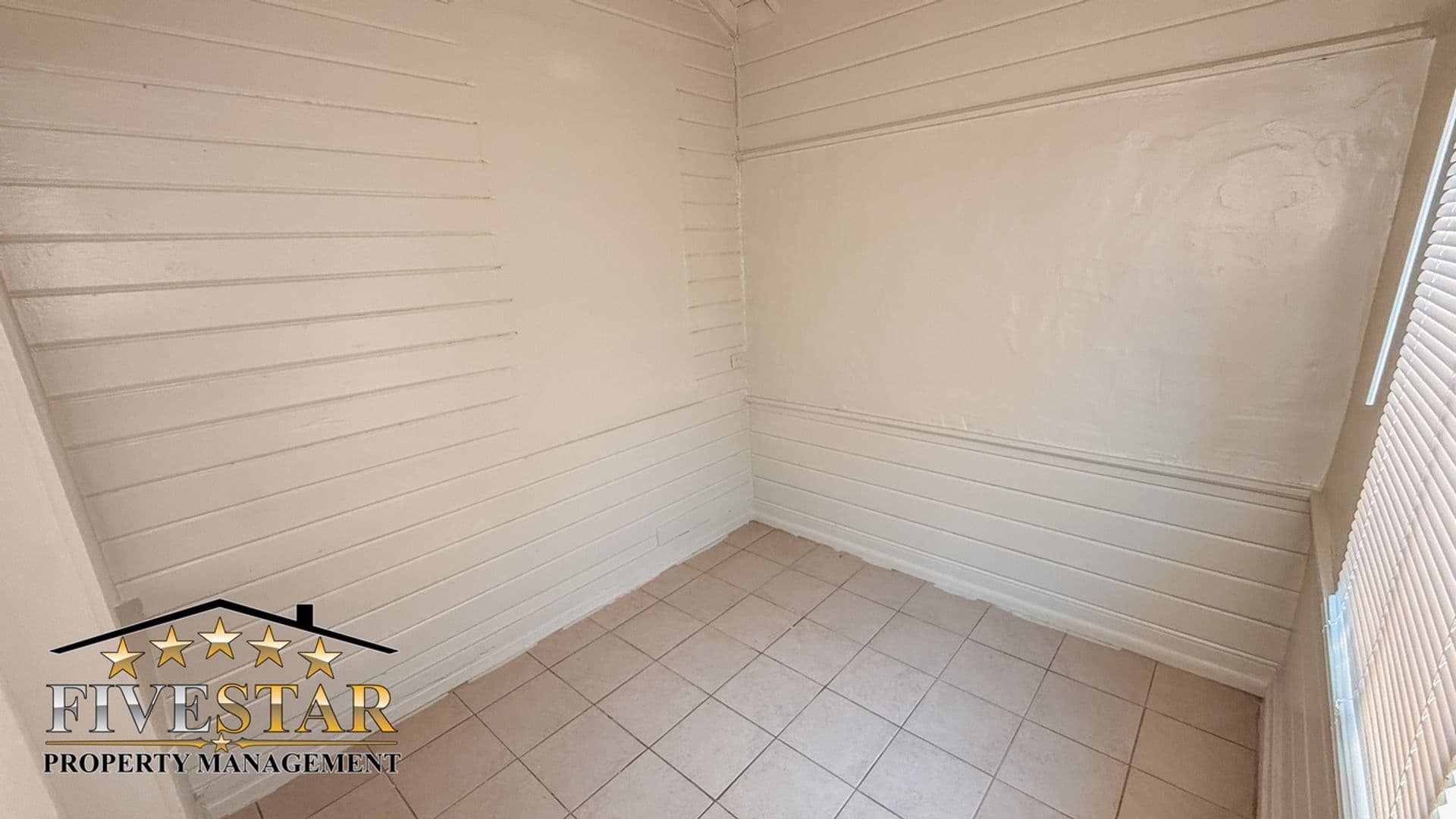 BAKERSFIELD Apartment: 1902 BANK ST