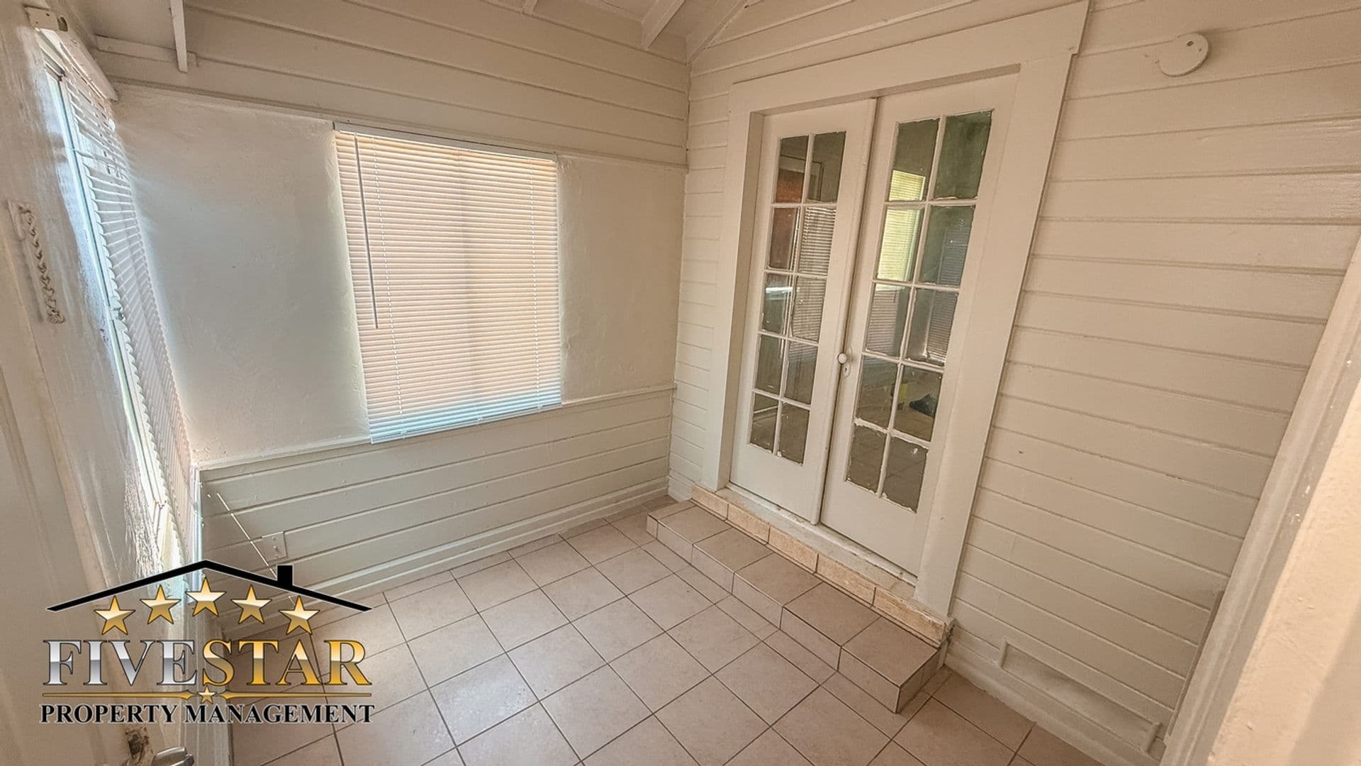 BAKERSFIELD Apartment: 1902 BANK ST