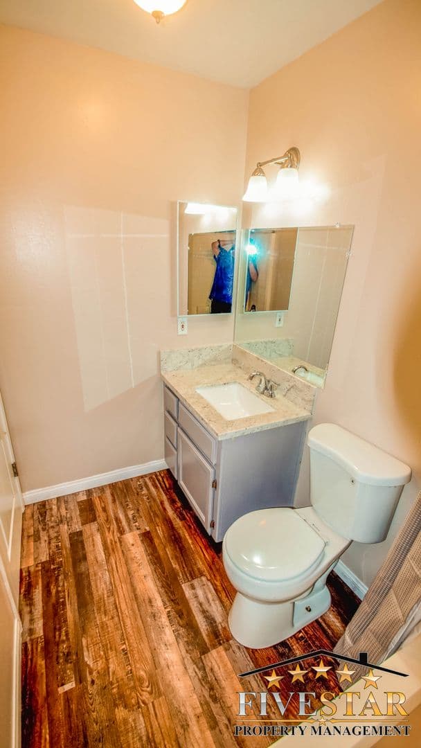 BAKERSFIELD House: 6809 FIREBAUGH ST