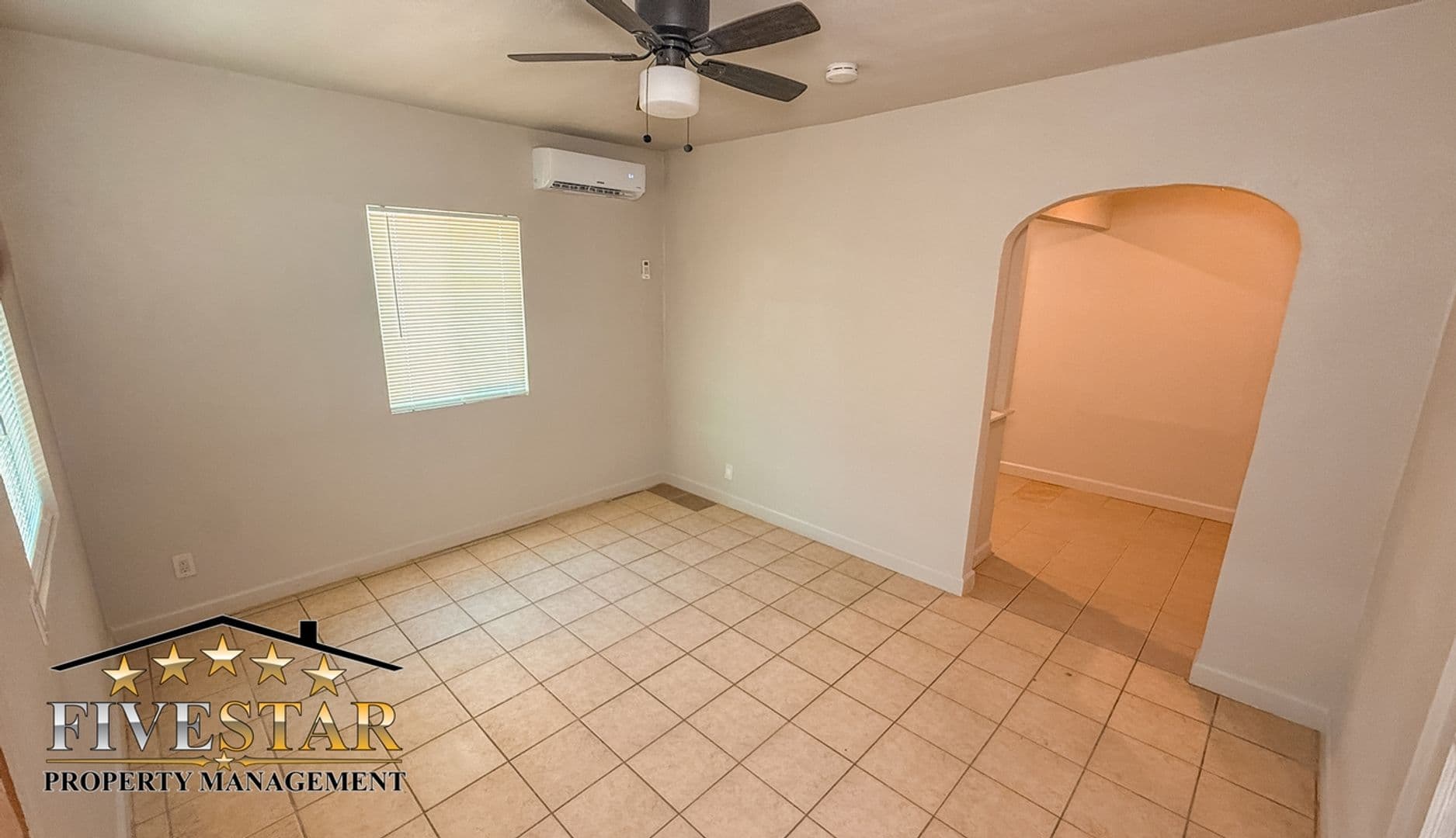 BAKERSFIELD Apartment: 1902 BANK ST