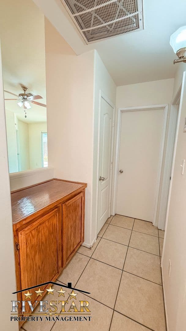 BAKERSFIELD House: 7408 CROSS GLADE STREET