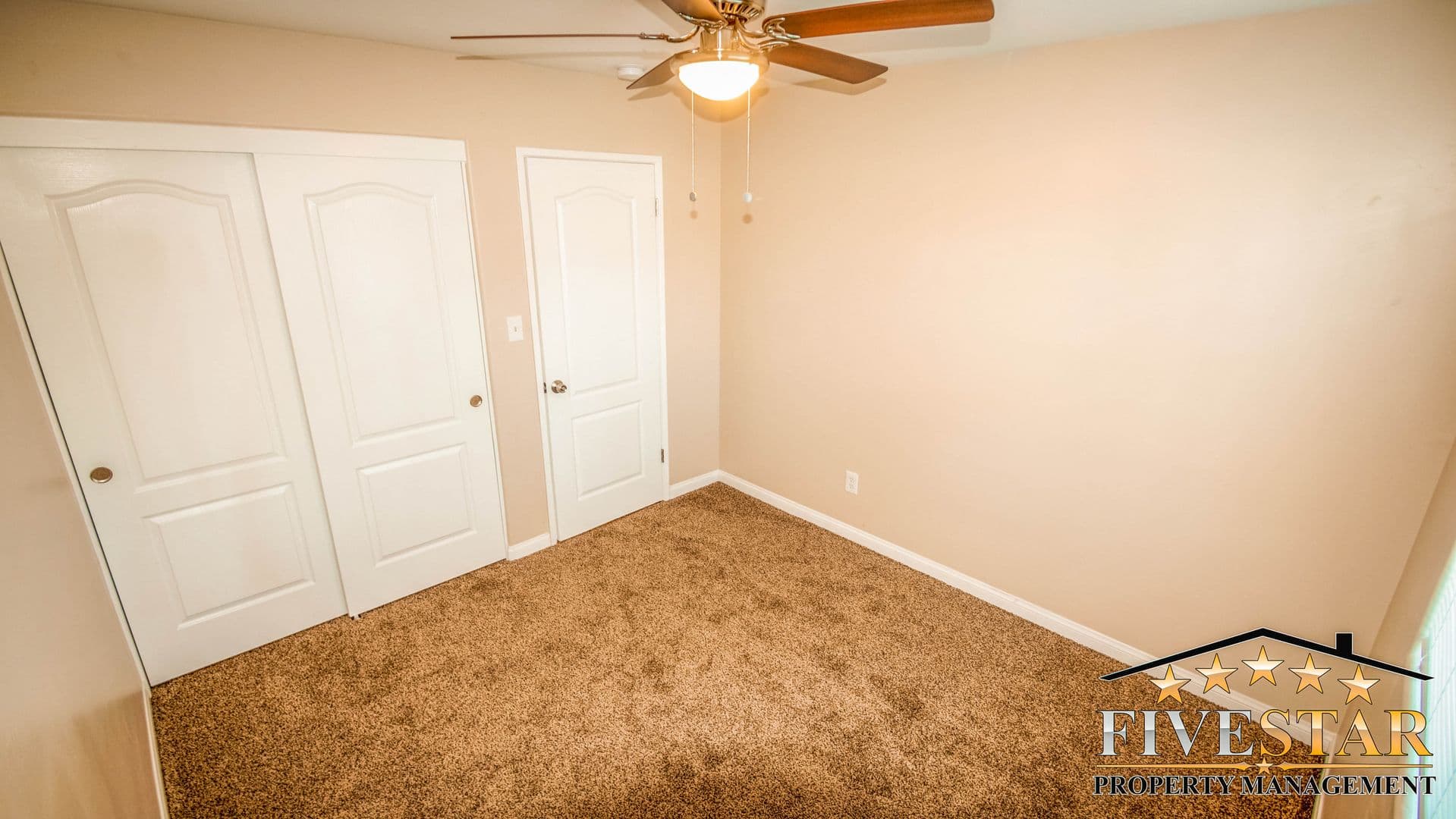 BAKERSFIELD House: 6809 FIREBAUGH ST