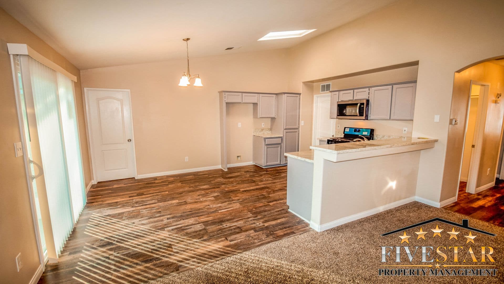 BAKERSFIELD House: 6809 FIREBAUGH ST