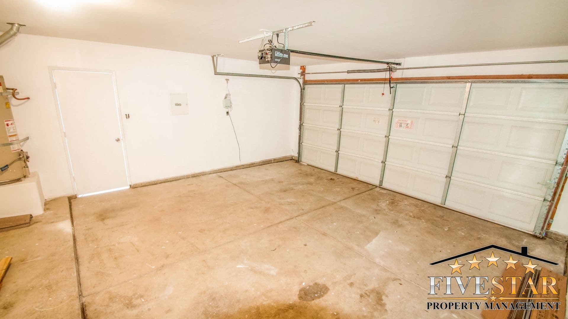 BAKERSFIELD House: 6809 FIREBAUGH ST